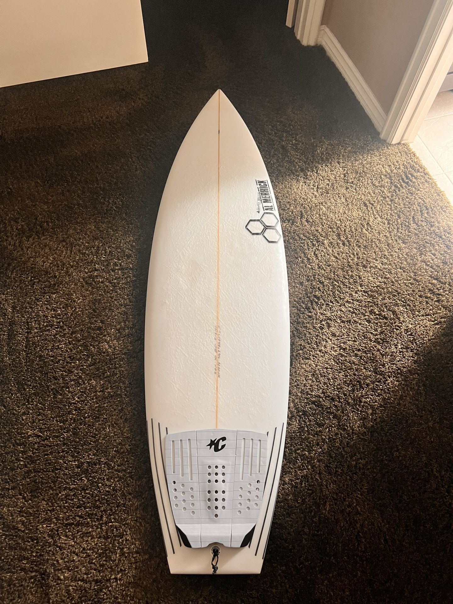 Surfboard 