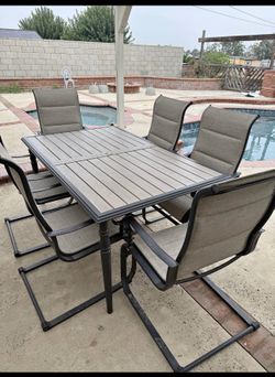 patio table and chairs