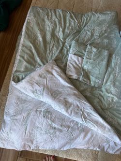 Twin comforter for girl bed