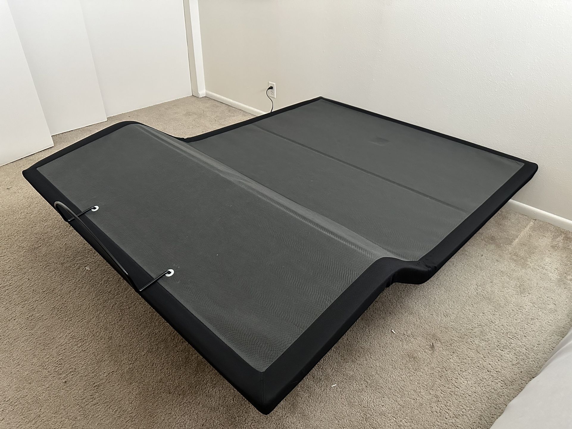 Mattress Firm 300 Adjustable Base for Sale in Seattle, WA OfferUp