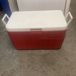 Ice Cooler  good condition