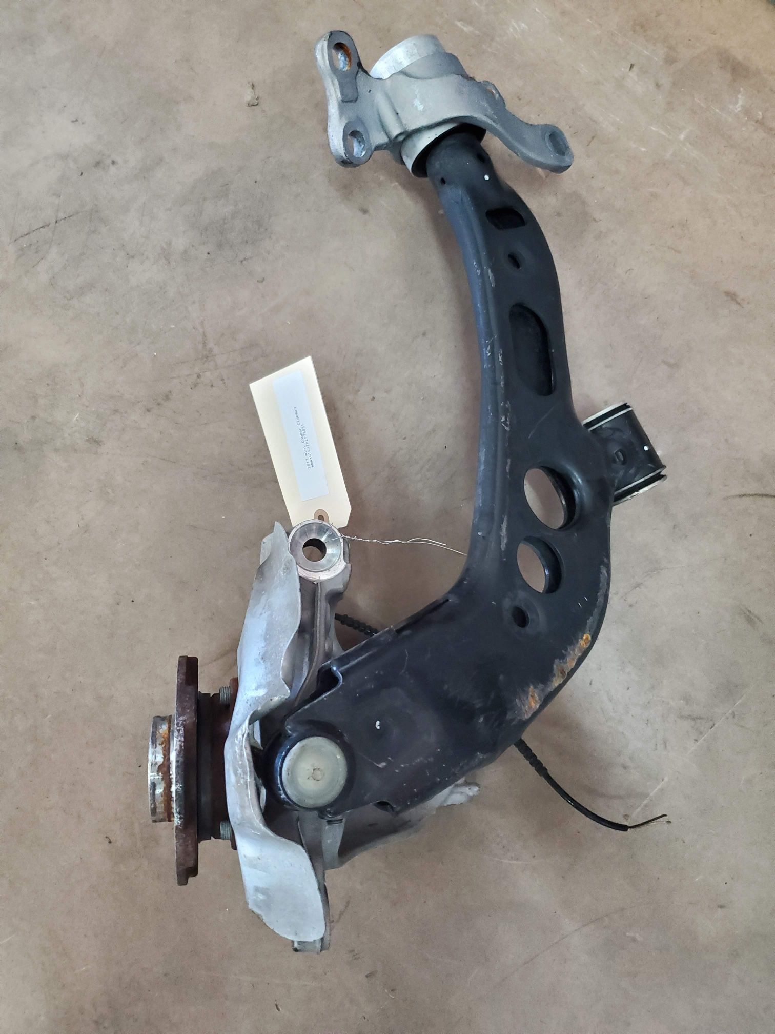 Knuckle With Lower Control Arm 2017 Mini Cooper Clubman for Sale in Hialeah, FL OfferUp