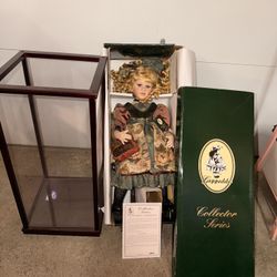 Geppeddo Alexandra Collector Series Doll With Case