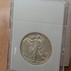 1945 walking liberty coin silver 90%