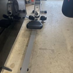 Sunny Rowing Machine 