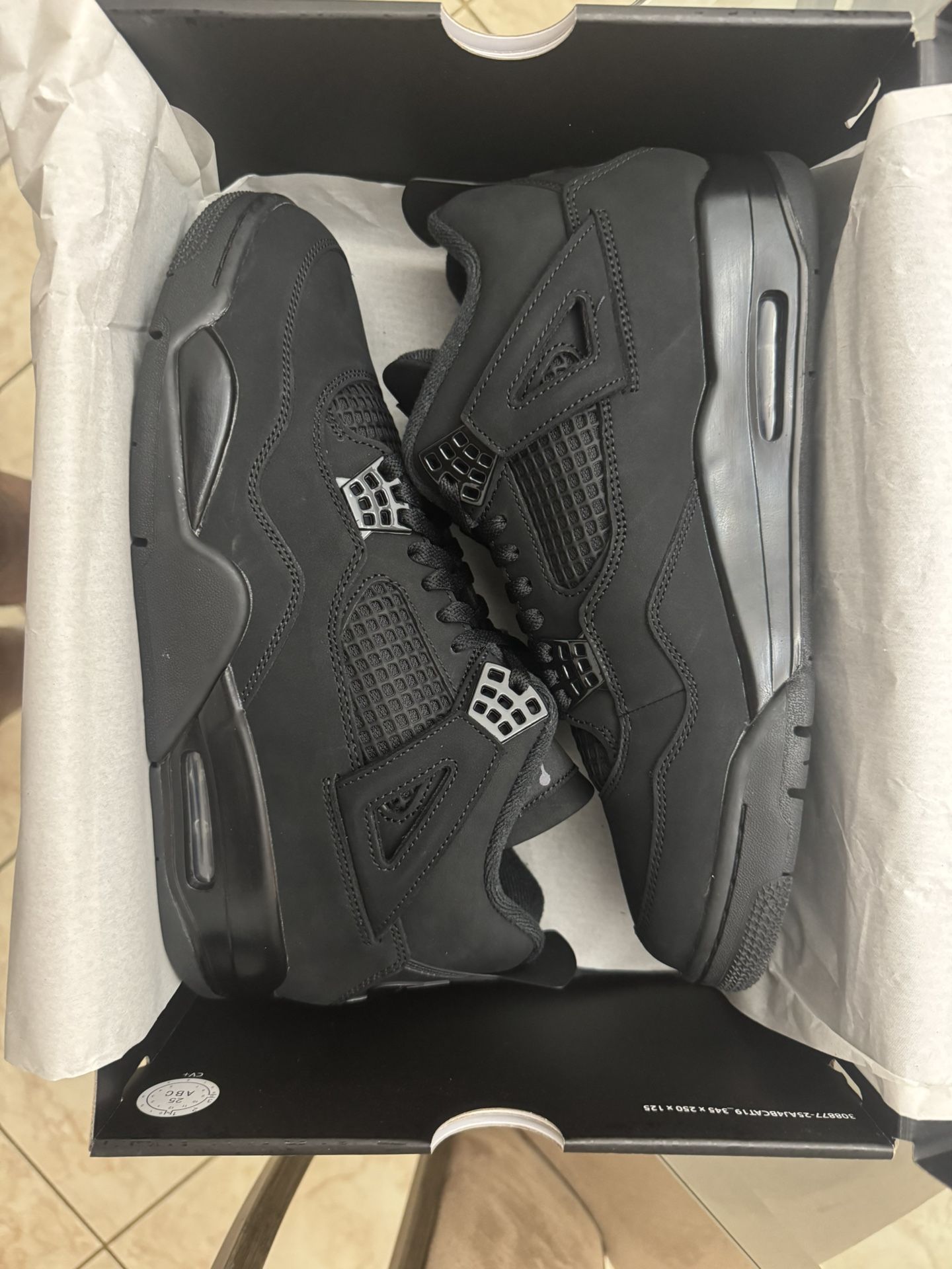 Air Jordan 4 Retro “Black Cat” 2025