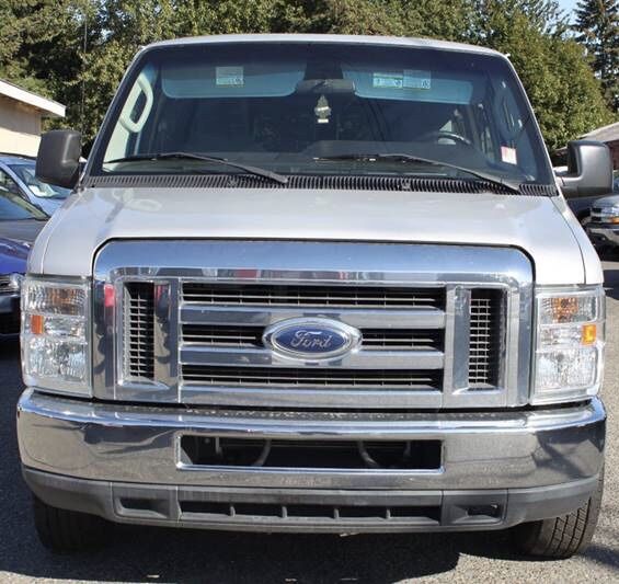 2012 Ford E-Series Wagon E-350 SD XLT