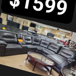 6 Pc Sectional LAST ONE HURRY IN 