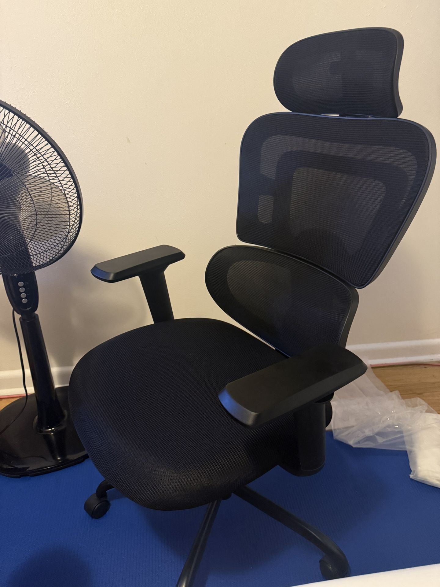Ergonomic Office Chair And L Shape KCPER Desk For Sale. 