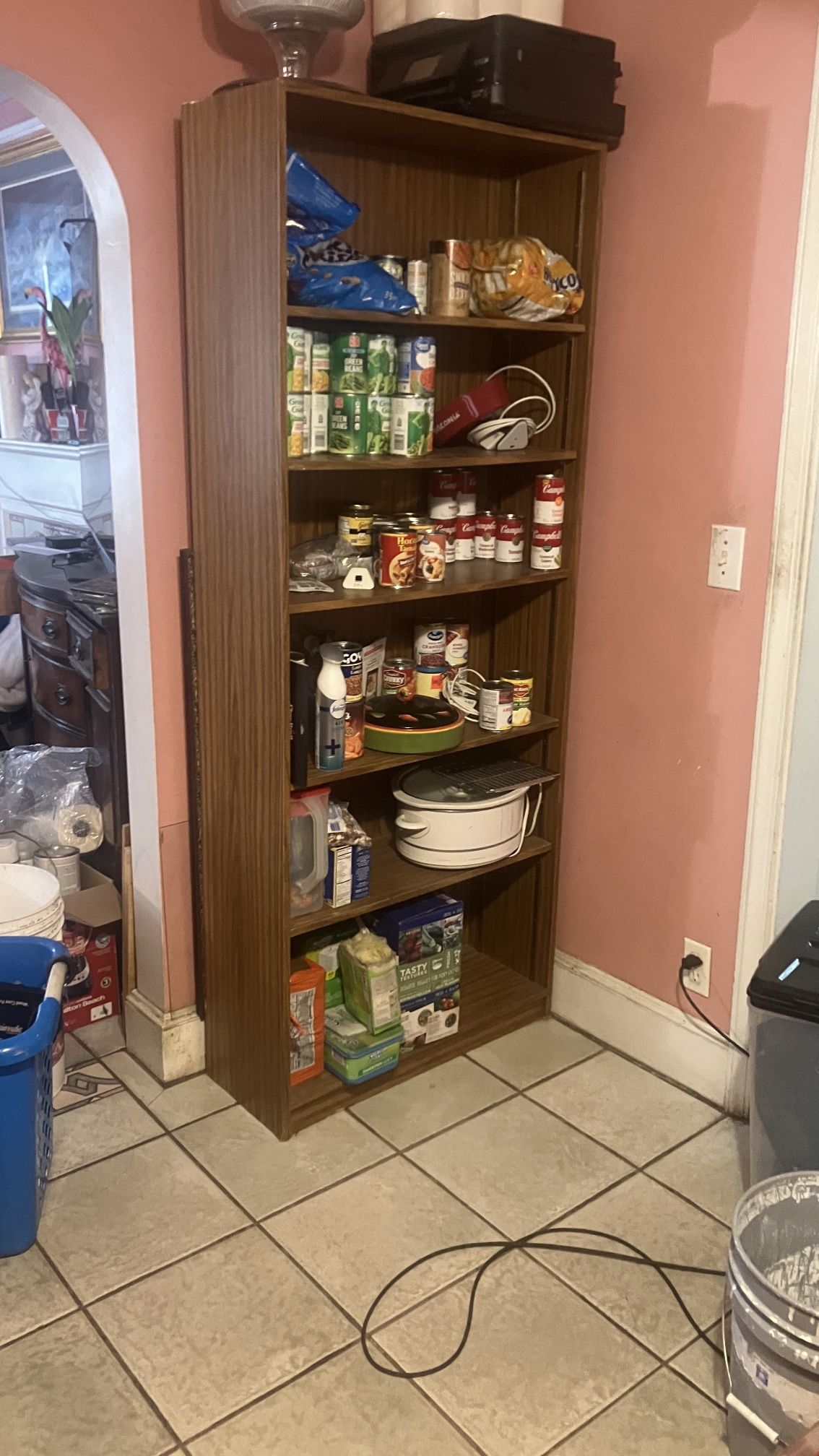 Pantry / Bookshelf