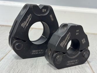 Milwaukee 3/4" and 1-1/4" IPS pivoting rings