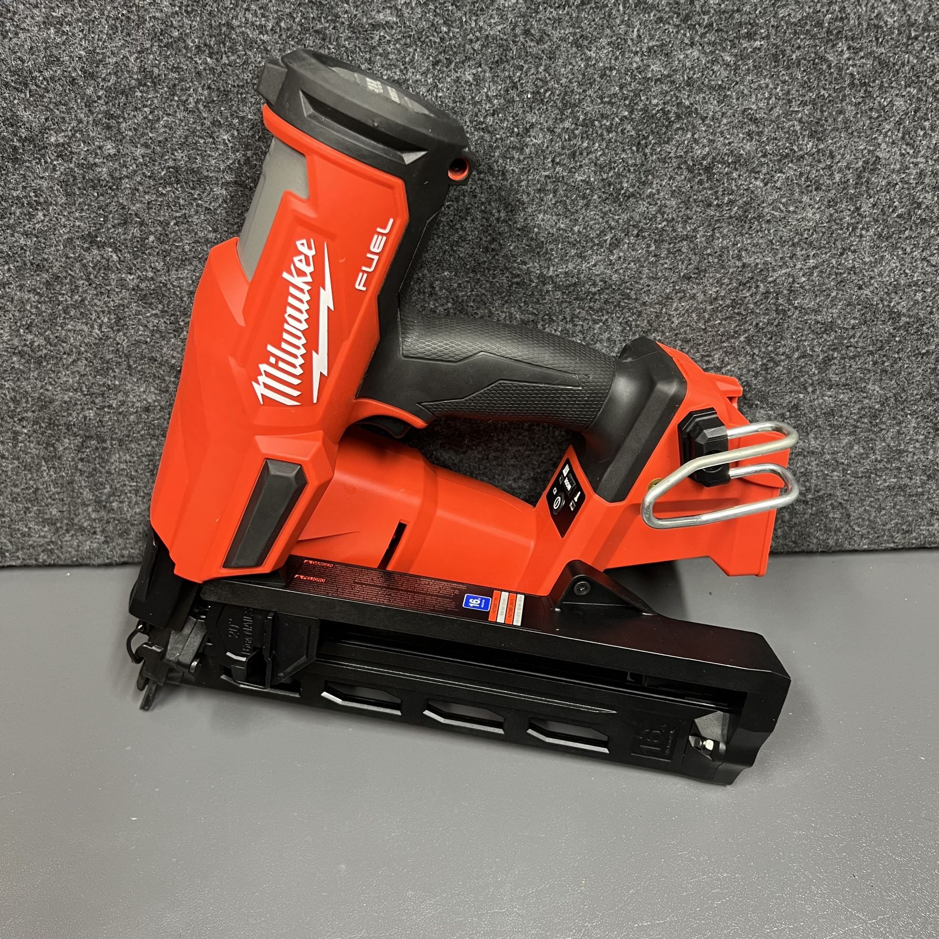 Milwaukee M18 FUEL 18 Volt Lithium Ion Brushless Cordless Gen II 16 Gauge Angled Finish Nailer (Tool Only) Tools & Machinery