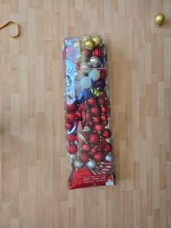 Free Christmas decor