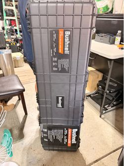 Bushnell 53” Rifle Roller Hard Case – Waterproof / Lockable