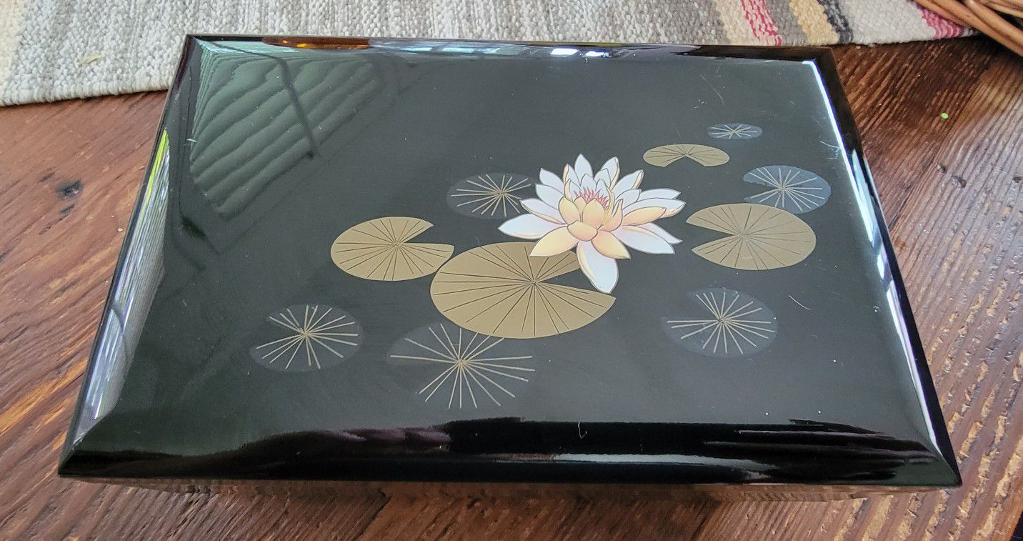 Vintage Otagiri Japan Lotus Lacquerware Musical Jewelry Box