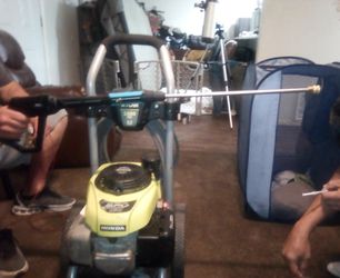 Ryobi 2800 PSI 2.3 GPM with a Honda motor Overhead  Cam