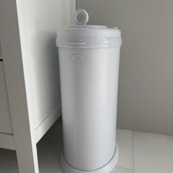 Ubbi Diaper Pail & Bags
