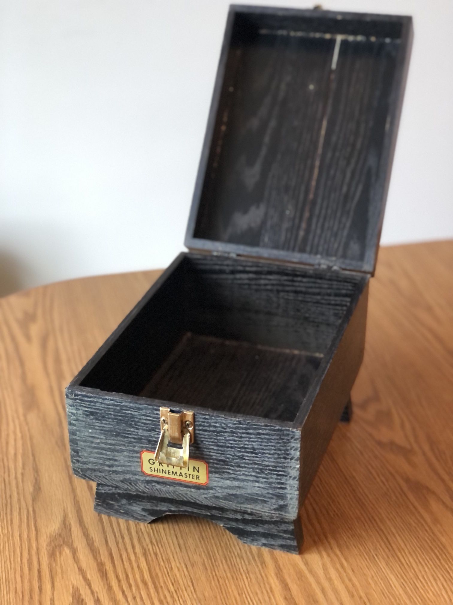 Vintage Griffin Shoe Shine Box