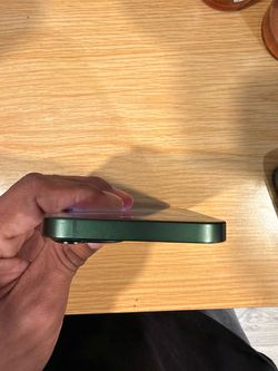 Apple iPhone 13 in Alpine Green