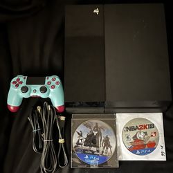 PS4 500GB Bundle 2 Games & Controller 