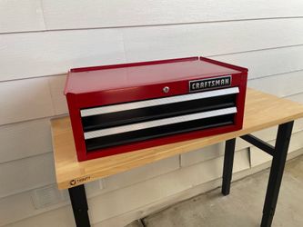 Craftsman middle tool box (No keys)