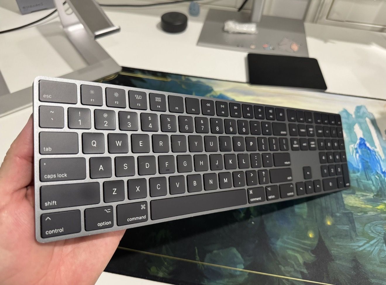 Apple black Magic Keyboard ( Space gray/black) 