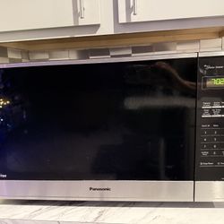 Panasonic Microwave Inverter