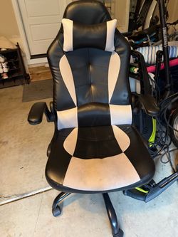 Gaming chair