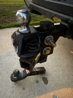 adjustable trailer hitch head