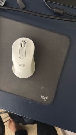 Logitech Signature M650 Silent Bluetooth and Dongle mouse compatible with mac and windows