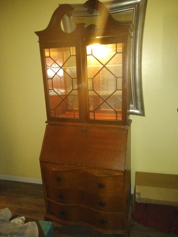 Mahogany China Hutch lighted Mirror & glass shelfs for Sale in Tigard