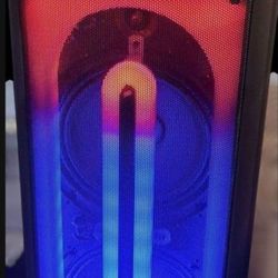 BLUETOOTH PORTABLE SPEAKER KARAOKE BRAND NEW
