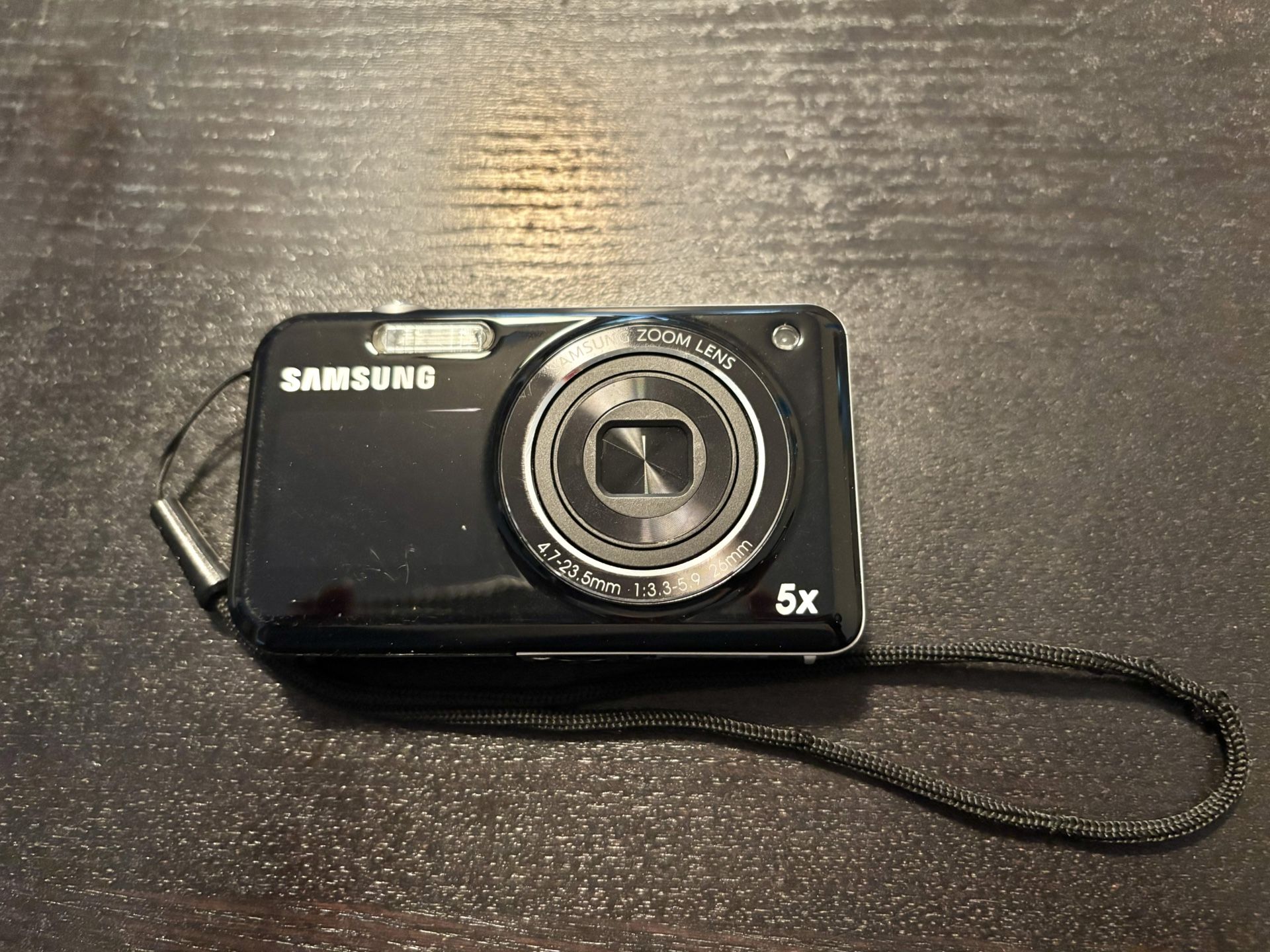 Digital Camera With Accessories