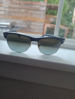 Ray Ban