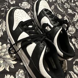 Nike panda dunks
