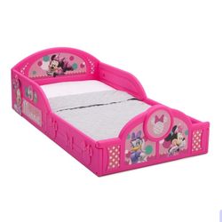 Minnie Mouse Toddler Bed