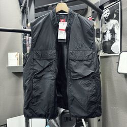 Nike Sportswear Men's Tech Woven Vest (Black) FZ0748-010 Brand New With Tags