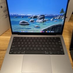 MacBook Pro 14” (2021)
