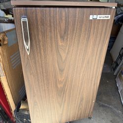 Vintage U-Line Compact Refrigerator UR-45-1 | Works Great | Retro Wood Grain