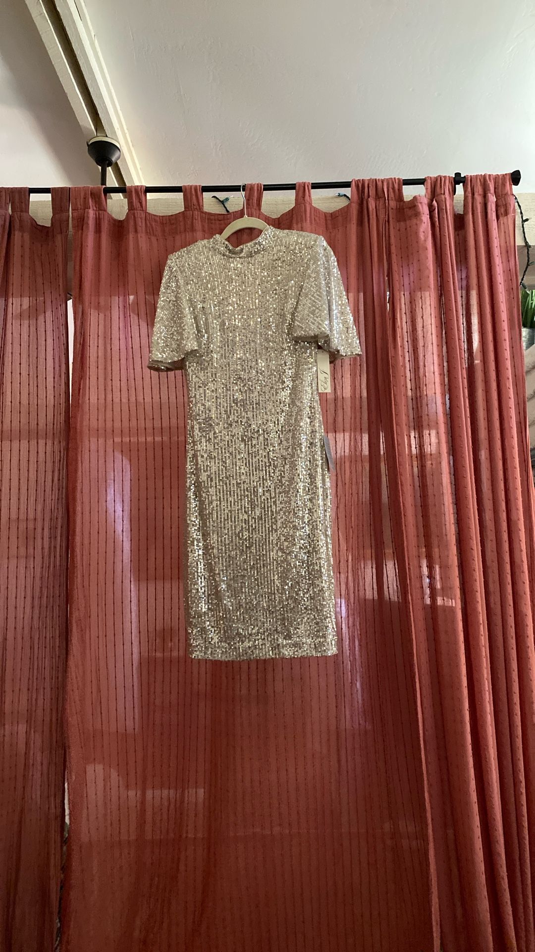 New Dress From Nordstrom Sequined Size 4