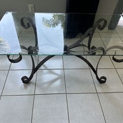 Round Table 