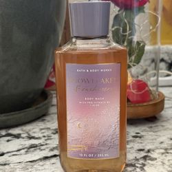 Bath & Body Works Snowflake & Cashmere Body Wash