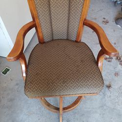 Swivel Bar Chair Wood Frame Cushioned Seat