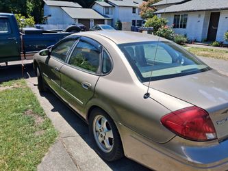 2002 Ford Taurus