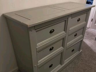 Modern Grey 6-Drawer Dresser