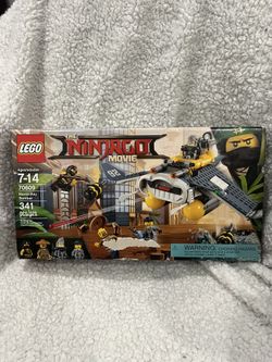 Lego Manta Ray Bomber 70609