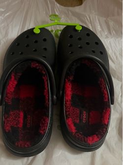 Crocs new unisex M7 / W 8 with classic lining