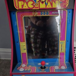 Ms PACMAN arcade GAME 