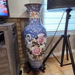 Beautiful Oriental Vase