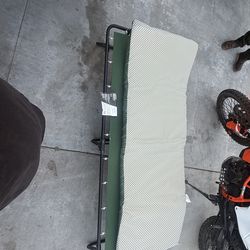 Coleman Cot